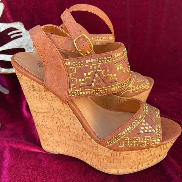 Nine West Vintage America Tan Cork Wedges Sz 8.5 - Picture 3 of 5